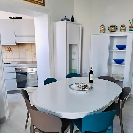 Apartment Lina